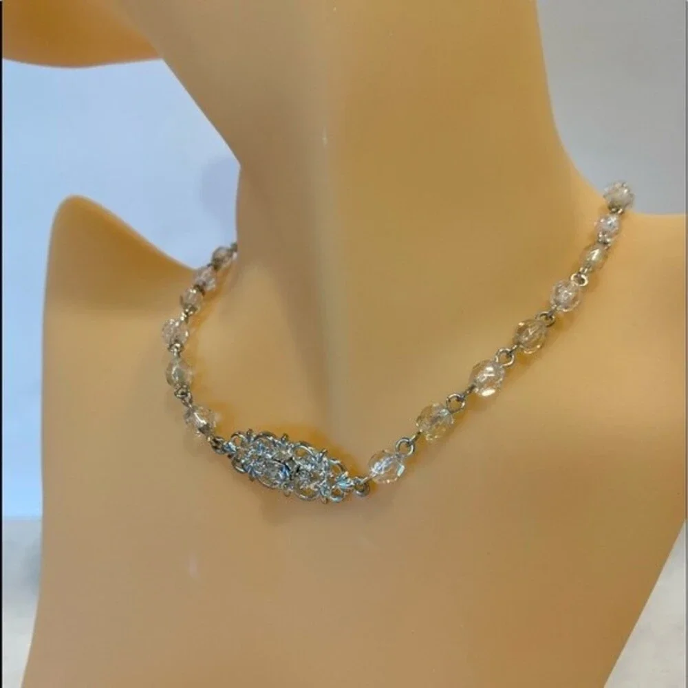 Choker Crystal Beads With Vintage Rhinestone Center Pendant Adjustable